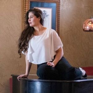 Meet your Posher, Elizabeth